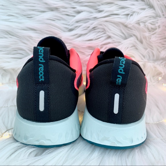 New Women’s Nike Legend React Athletic Shoes - Picture 5 of 7